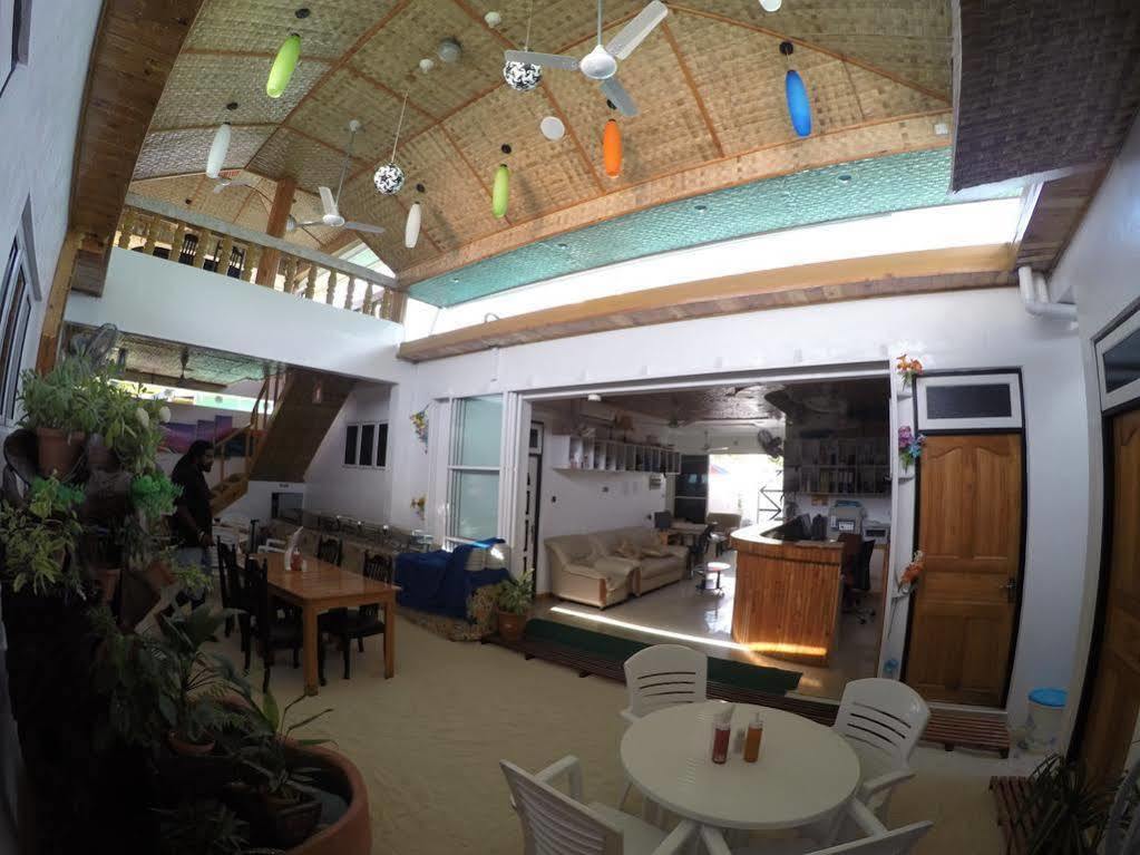 Hotel Venturo Maldives Maafushi Esterno foto