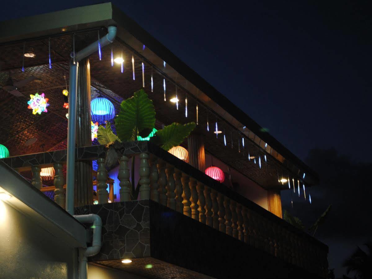Hotel Venturo Maldives Maafushi Esterno foto