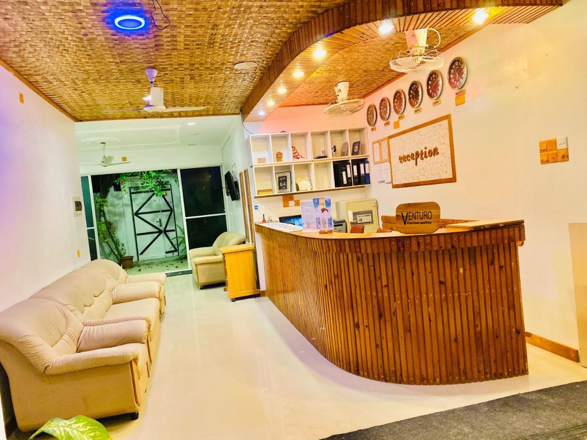Hotel Venturo Maldives Maafushi Esterno foto